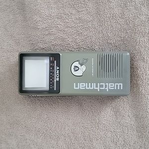 Super Vintage Los Angeles Raiders Watchman mini TV
